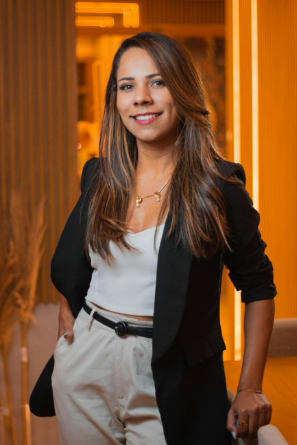 <em><strong>Carmen E.</strong></em>